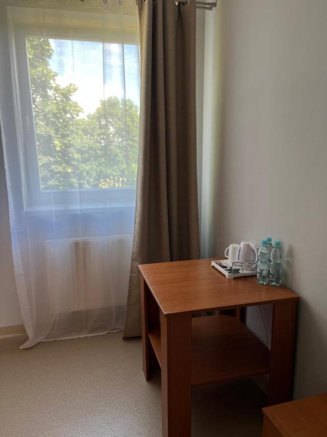 Osrodek Konferencyjno-Wypoczynkowy Hostel Chojna Екстериор снимка