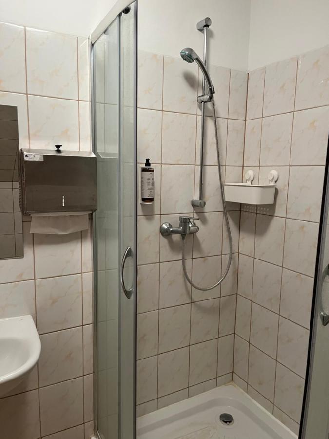 Osrodek Konferencyjno-Wypoczynkowy Hostel Chojna Екстериор снимка