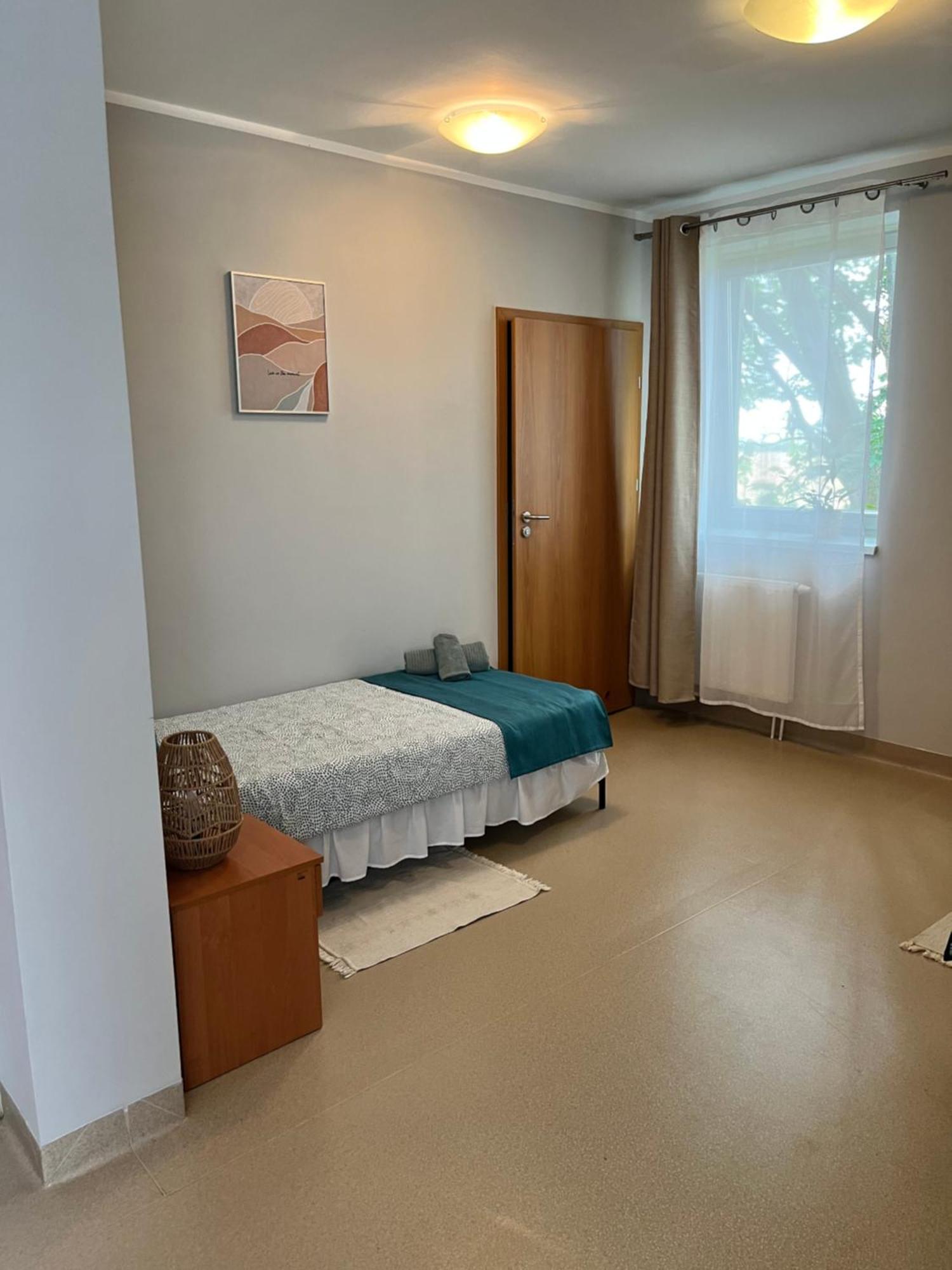 Osrodek Konferencyjno-Wypoczynkowy Hostel Chojna Екстериор снимка